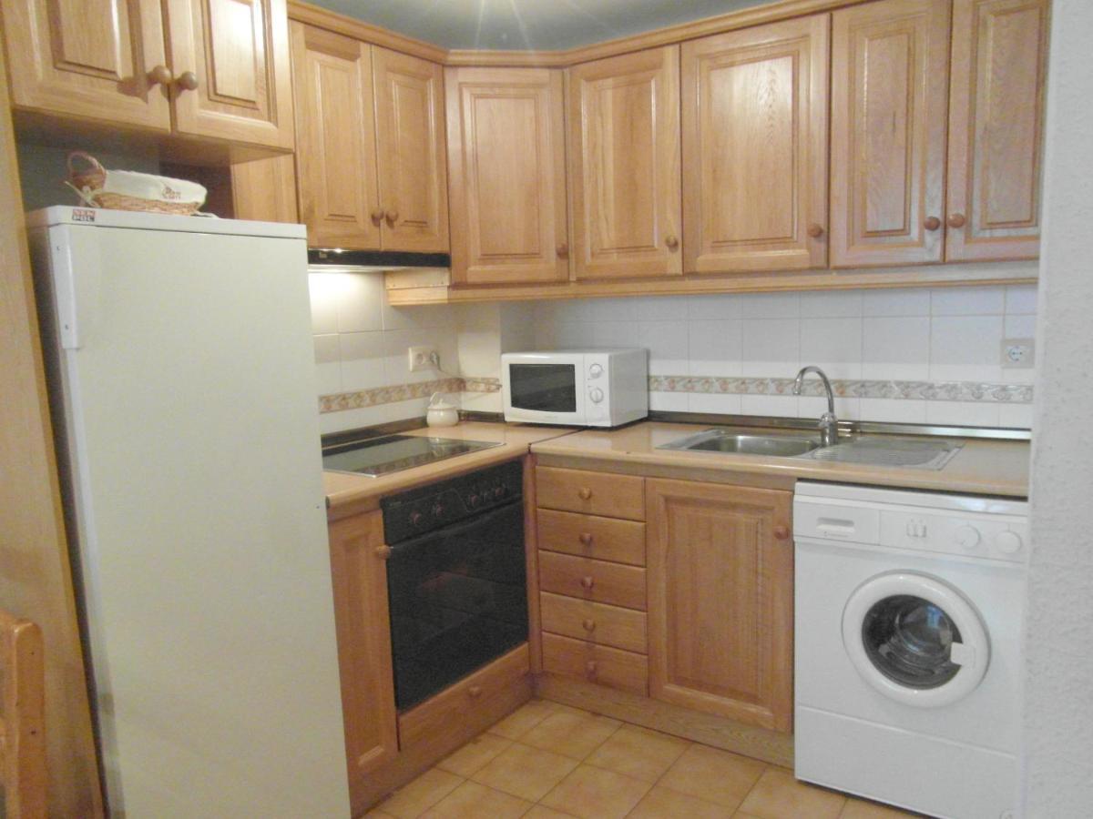 B25 - La Granja, Bajo Con Jardin - Villmor Apartment เบนาสเก ภายนอก รูปภาพ