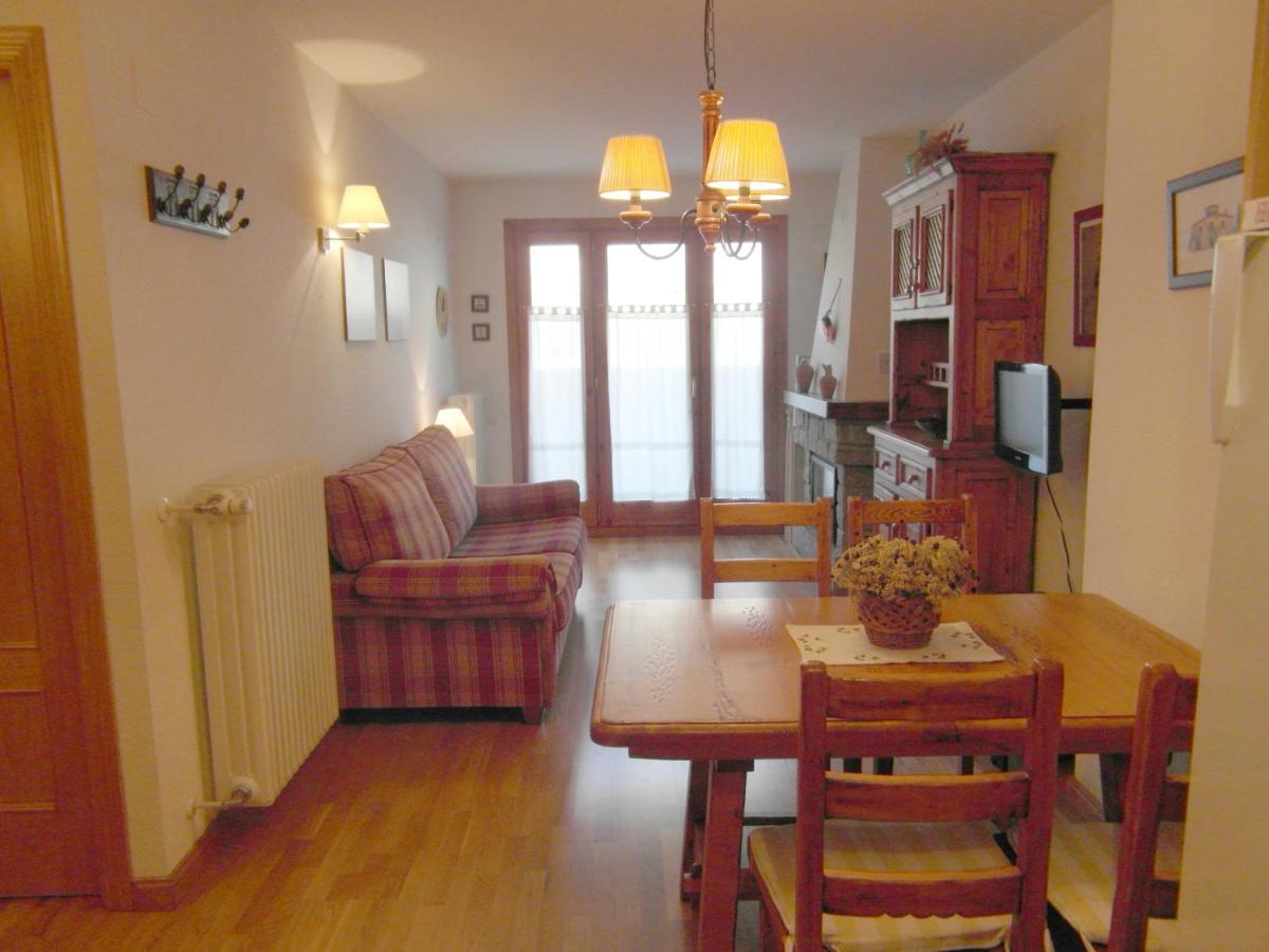 B25 - La Granja, Bajo Con Jardin - Villmor Apartment เบนาสเก ภายนอก รูปภาพ